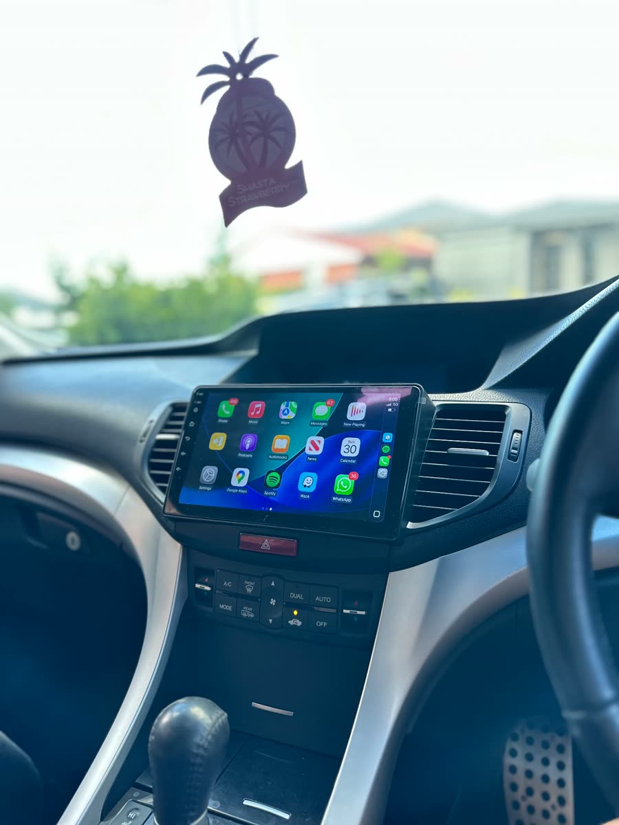 Completed CarPlay head unit install 2