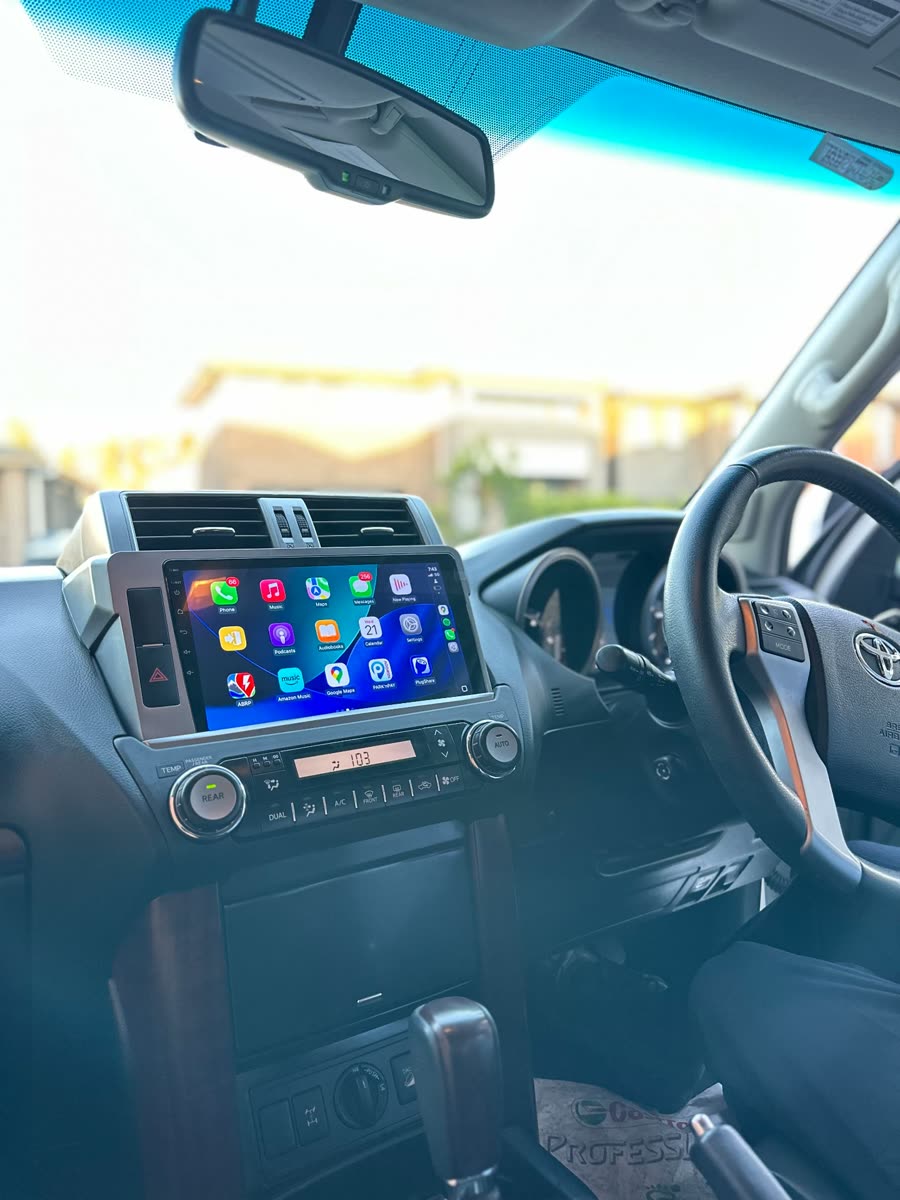 Completed CarPlay head unit install 8
